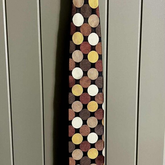 🎯 Ted Baker London Silk Tie – Playful Brown Circles – Modern & Bold - Picture 3 of 4